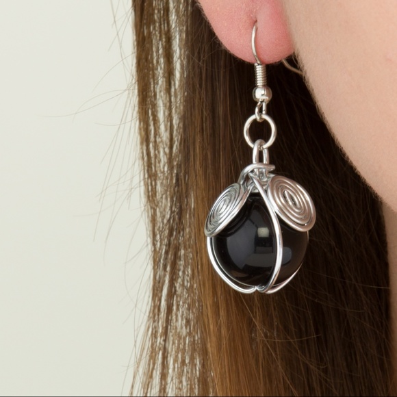 NEW! BLACK BEAD SPIRAL SILVER WRAPPED EARRINGS SET - Picture 2 of 3